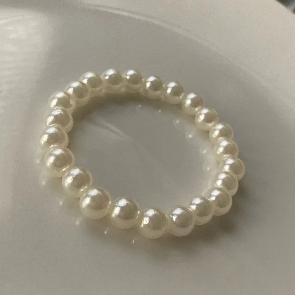 Exquisitely Delicate Freshwater Vintage & Simply Style Pearl Bracelet - Picture 9 of 11